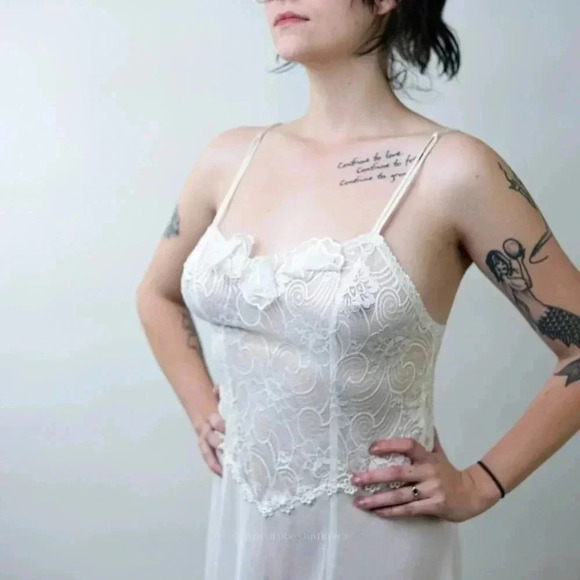 Vintage 90s Carrol Hoochman Pale White Lace Night Gown - Picture 6 of 7
